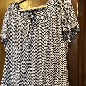 Sara Michelle Black and White Blouse